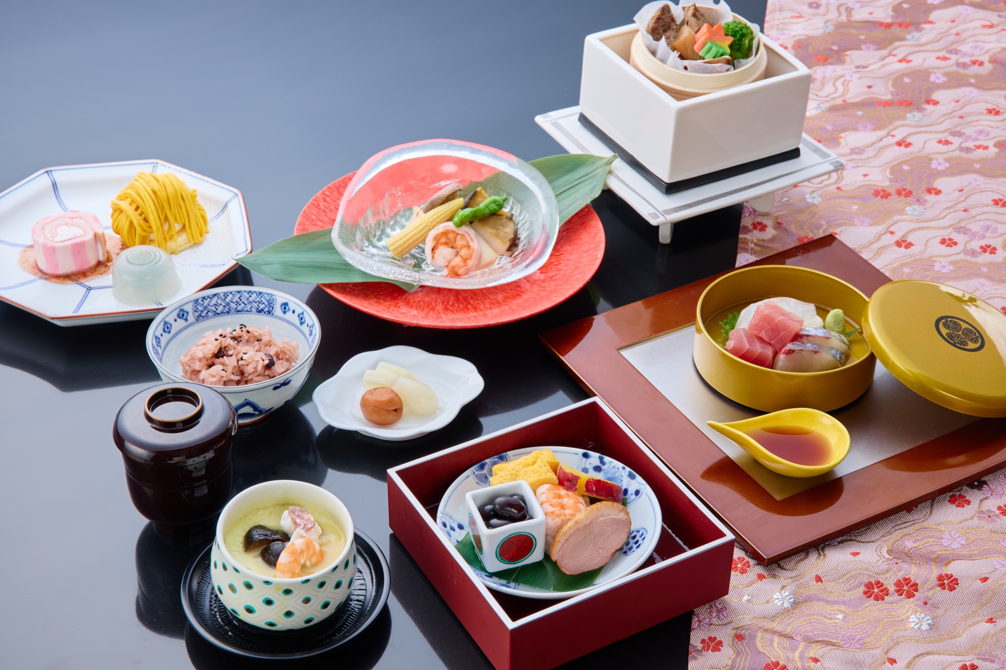 和の祝宴を彩る八丁味噌を使った懐石料理と選べる披露宴会場